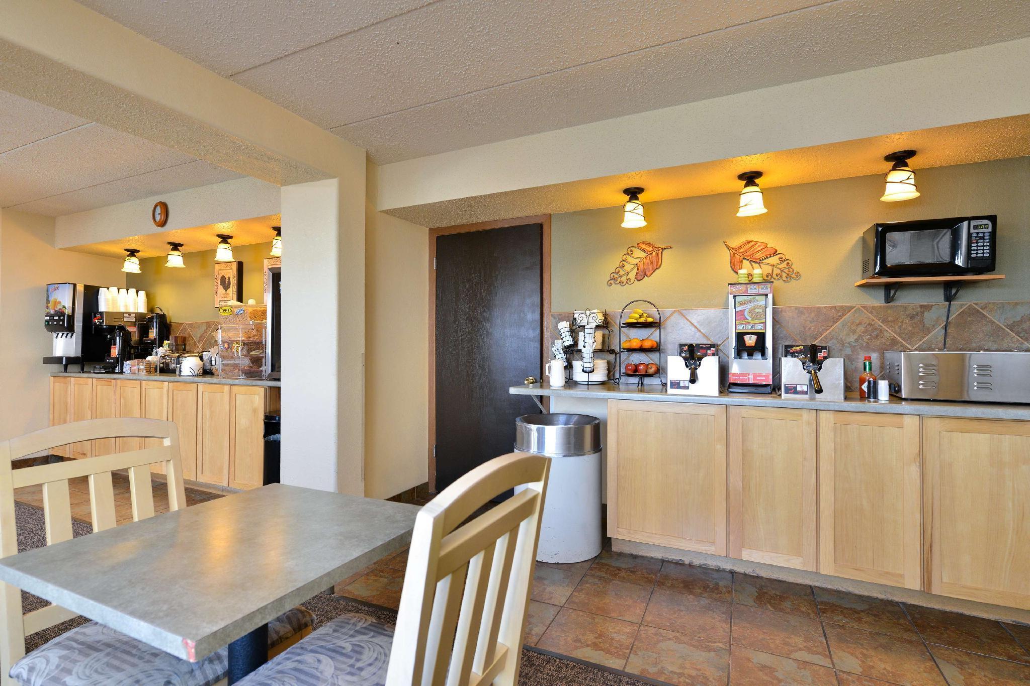 Super 8 By Wyndham Rapid City Εξωτερικό φωτογραφία