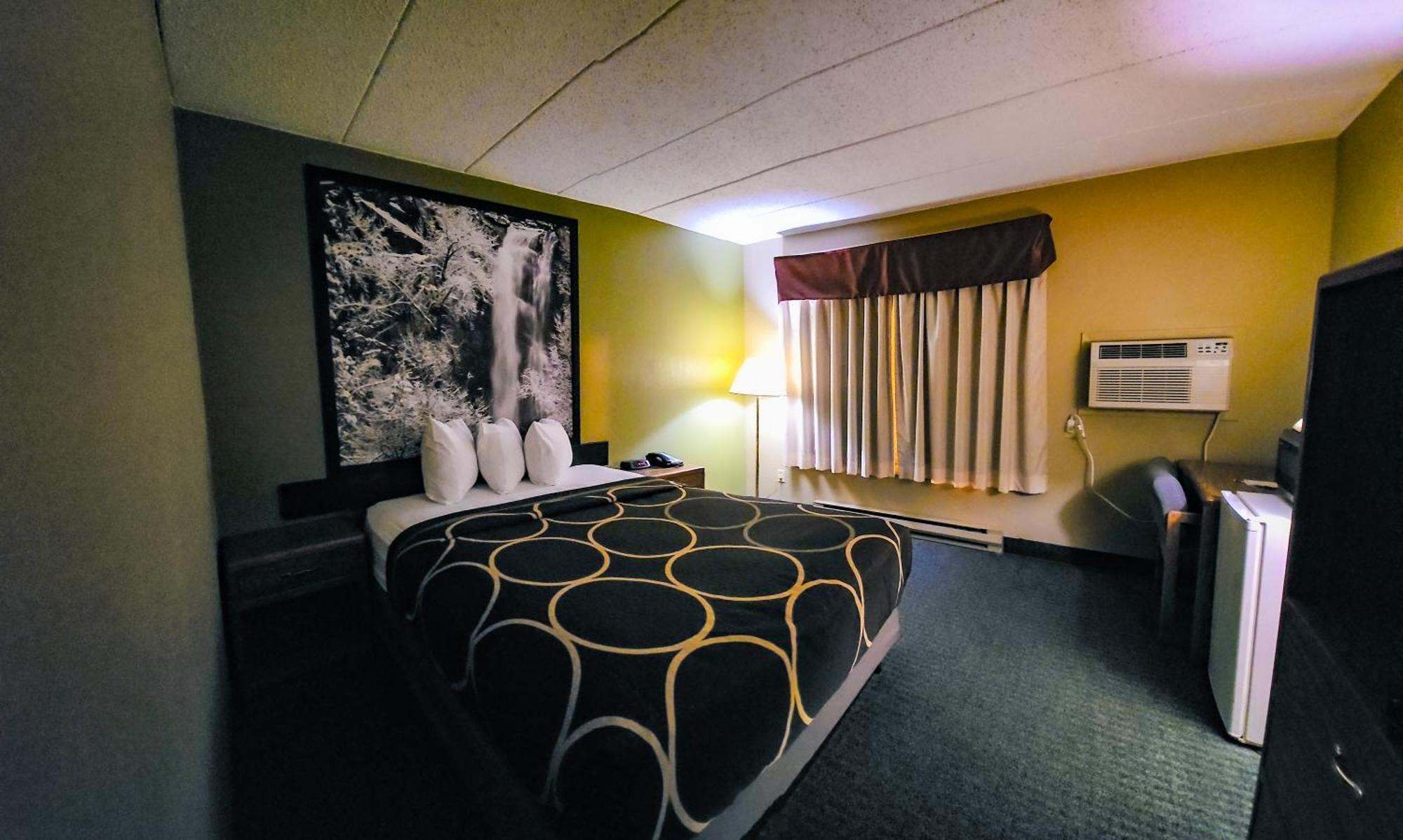 Super 8 By Wyndham Rapid City Εξωτερικό φωτογραφία